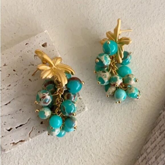Gold and Turquoise Cluster Earrings A1444 - Picture 3 of 3